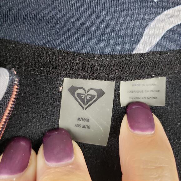 Roxy Women's M Long Sleeve Rash Guard Sun Shirt Black White Floral Hawaiian - Picture 5 of 11